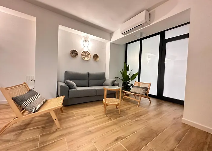 & Ayora Apartman *