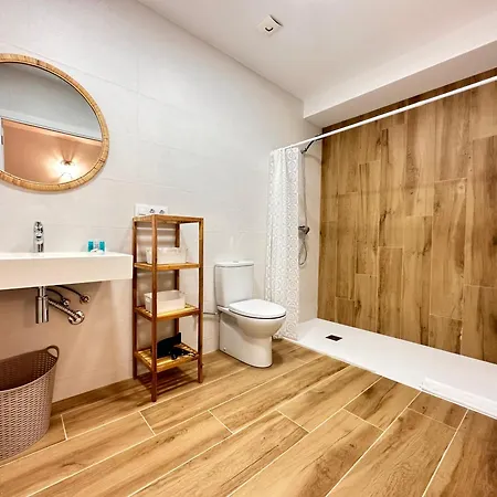 Apartament & Ayora *