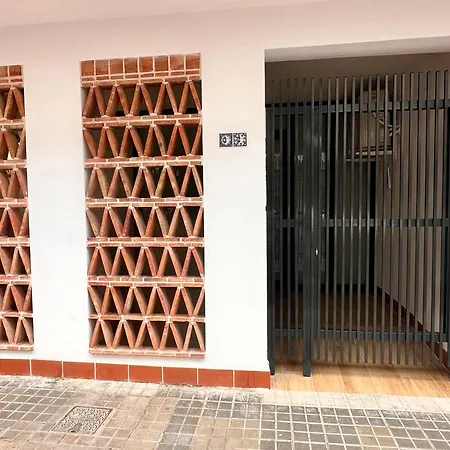 Appartement & Ayora *